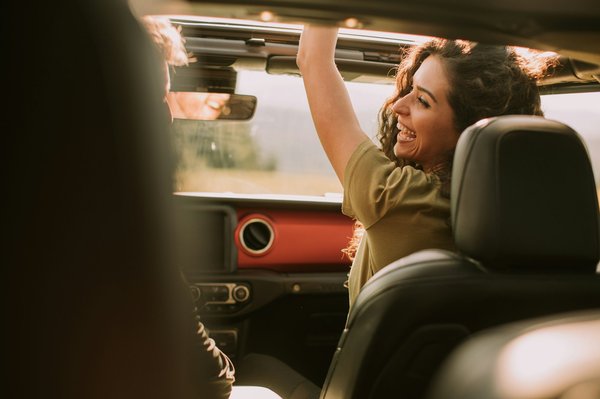 Quels sont les meilleurs itinéraires pour un road trip à travers les vignobles de Napa Valley?